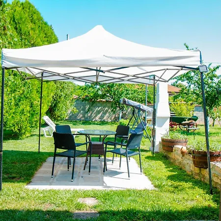 Summer House Christie Krapets (Dobrich)