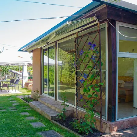 Summer House Christie Guest house
